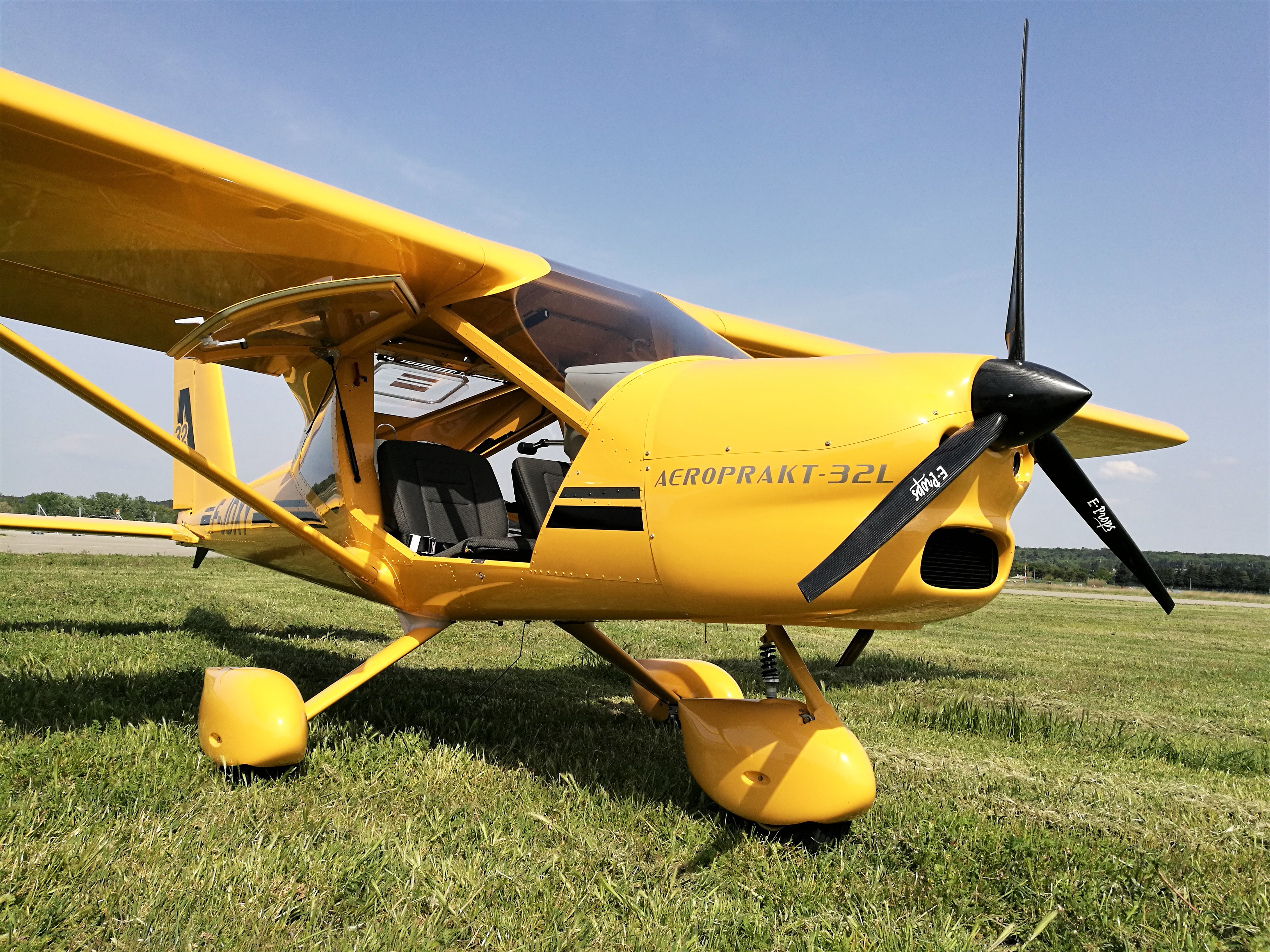 Самолет аэропракт. Aeroprakt a32. Аэропракт а-32. Aeroprakt a32 характеристики. Аэропракт а 32 кабина.